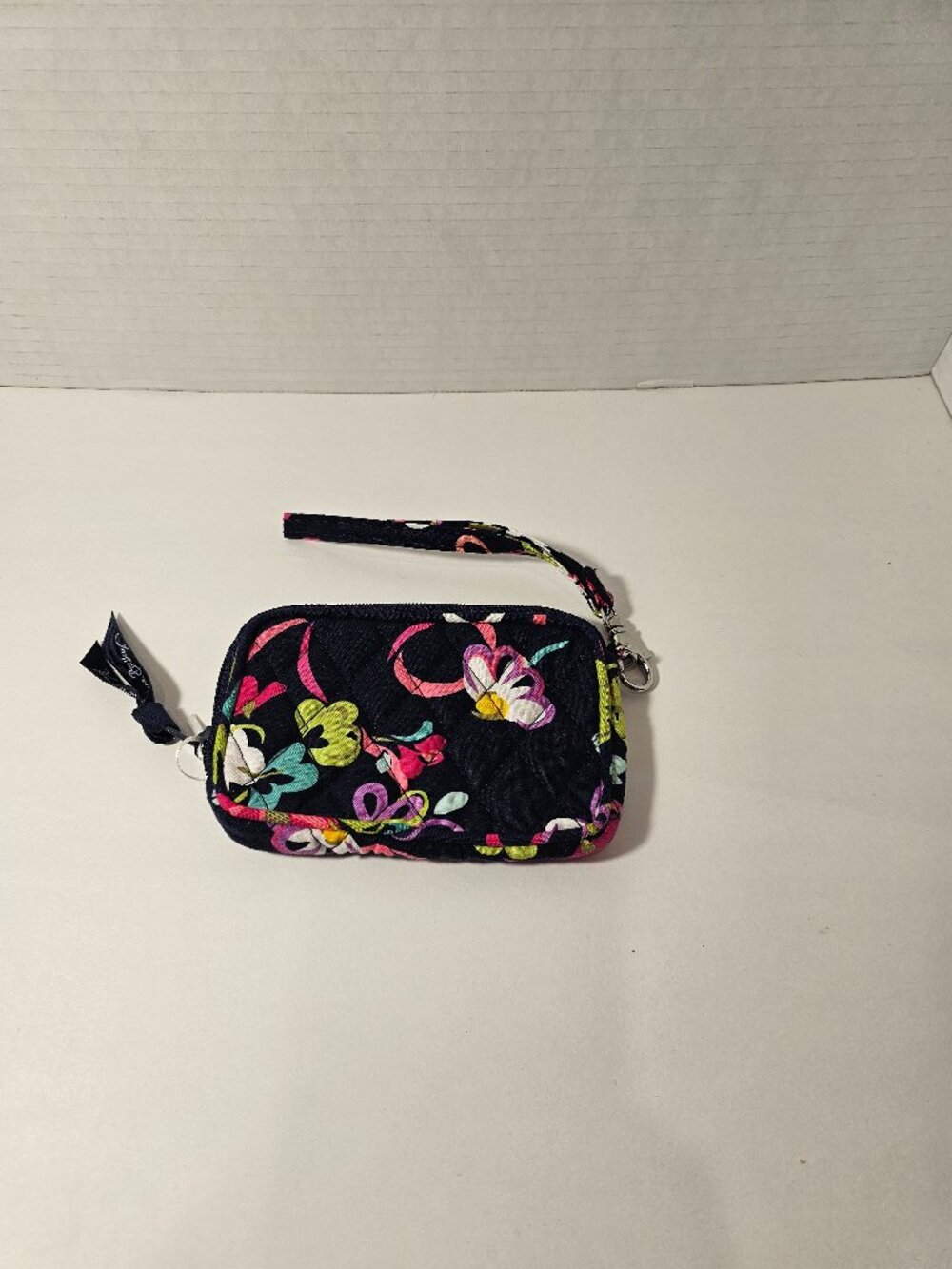 NWT Vera Bradley Tech Case Ribbons Wallet Wristlet Clutch Bag Purse Tote Floral